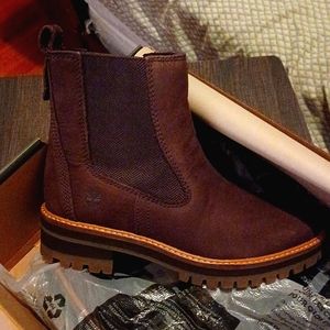FLASH SALE! Timberland Boots